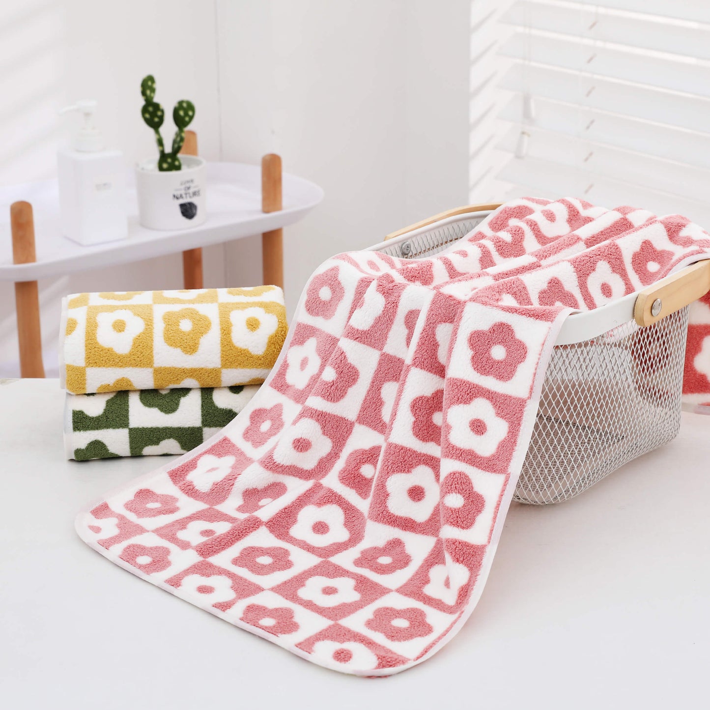 3pcs Plum Blossom Coral Fleece Towels