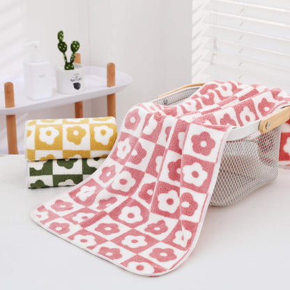 3pcs Plum Blossom Coral Fleece Towels