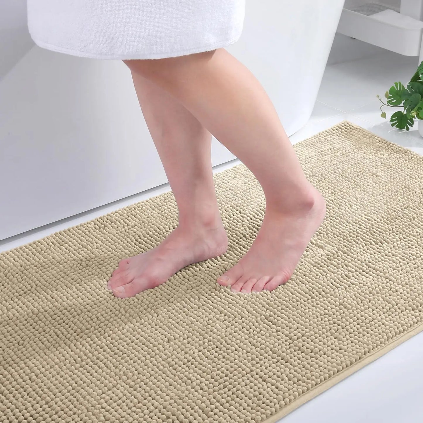 Olanly Non Slip Chenille Bath Mat Extra Soft Super Absorbent Bathroom Mat Fluffy Comfort Machine-Washable Dry Bath Rug Foot Mats