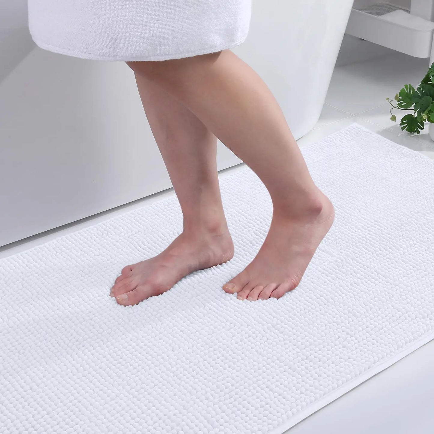 Olanly Non Slip Chenille Bath Mat Extra Soft Super Absorbent Bathroom Mat Fluffy Comfort Machine-Washable Dry Bath Rug Foot Mats