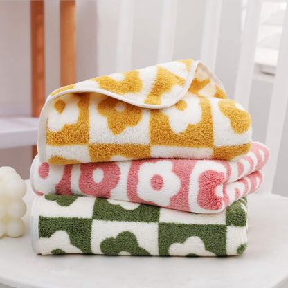 3pcs Plum Blossom Coral Fleece Towels